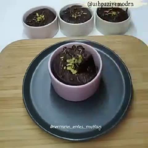 سوفله شکلاتی در قابلمه