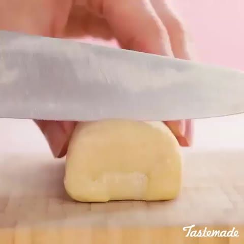 شیرینی رنگین کمانی