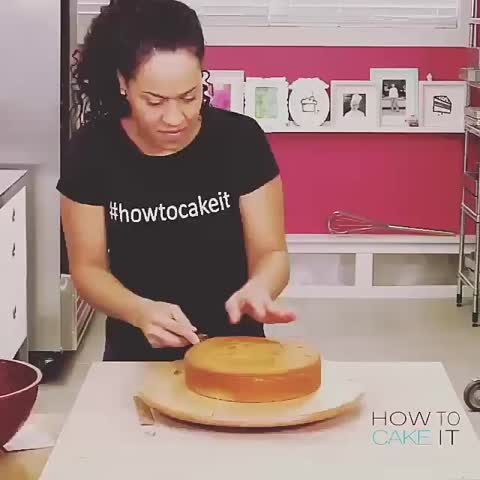 کیک بسیار جالب