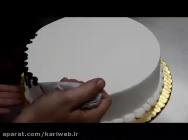 تزیین کیک تولد