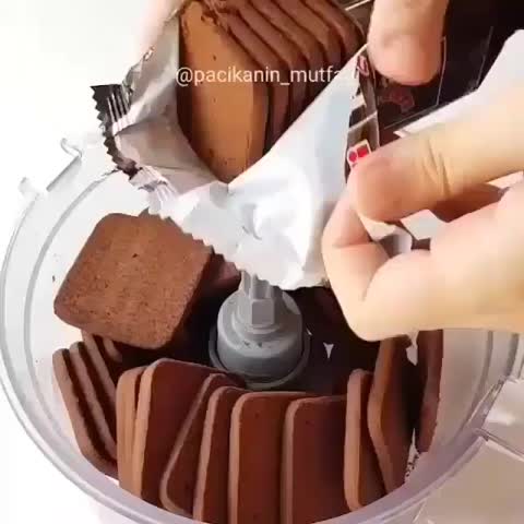 یک دسر ساده وشیک