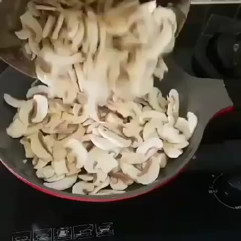 برگرمرغ وقارچ