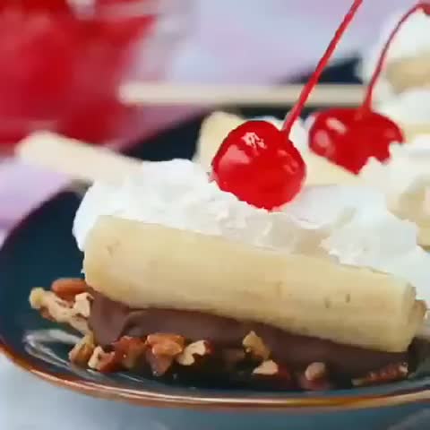 یه دسر خوشمزه با موز و شکلات