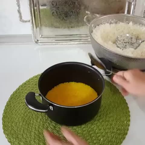 ته دیگ زعفرانی