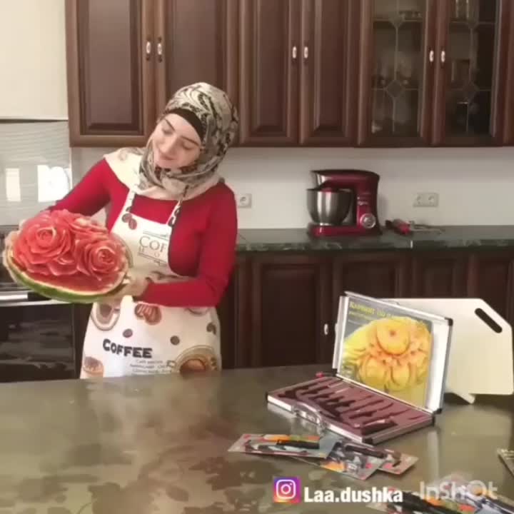 حکاکی زیبای هندوانه (ویژه یلدا)