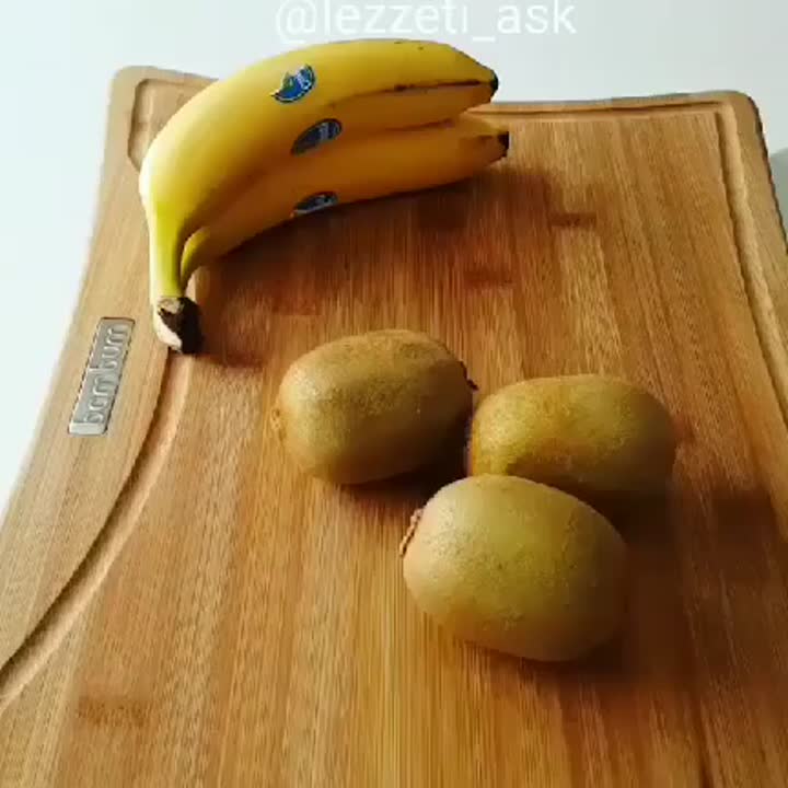 تزیین کیک با میوه بسیار راحت