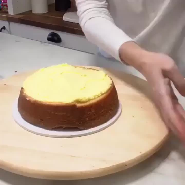 کیک ب شکل قارچ