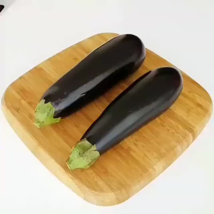 بادمجون شکم پر