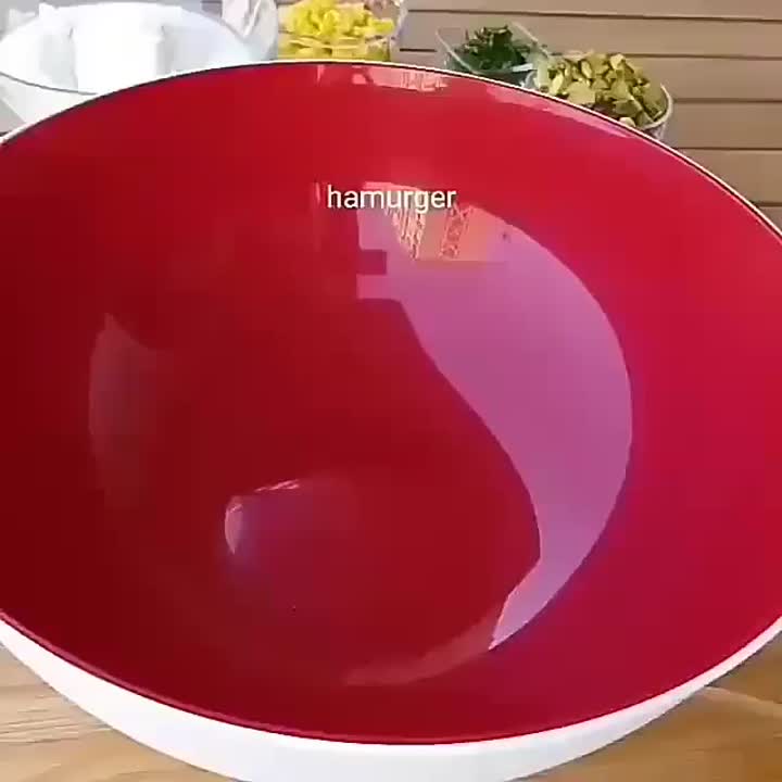 سالاد متفاوت