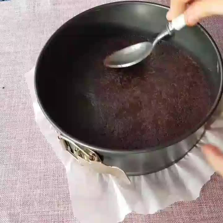 کیک خامه ای شکلاتی