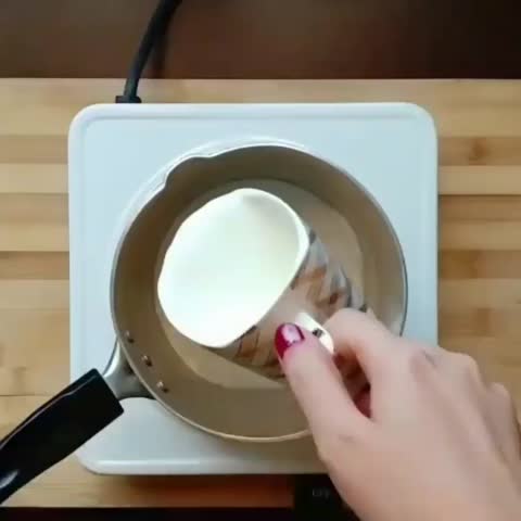 هات چاکلت ☕