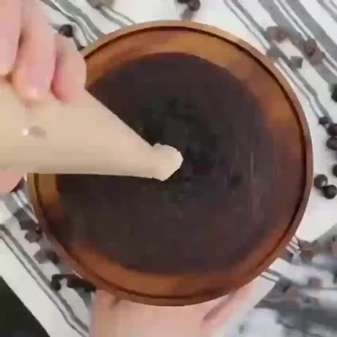 تزیین کیک شکلاتی ساده