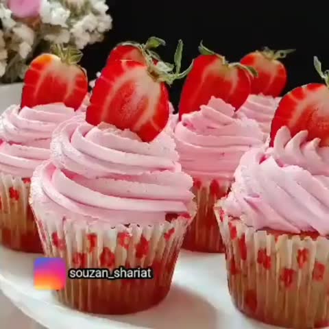 فرم دادن خامه ی قنادی