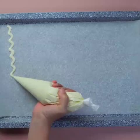 رولت و تزیین کیک