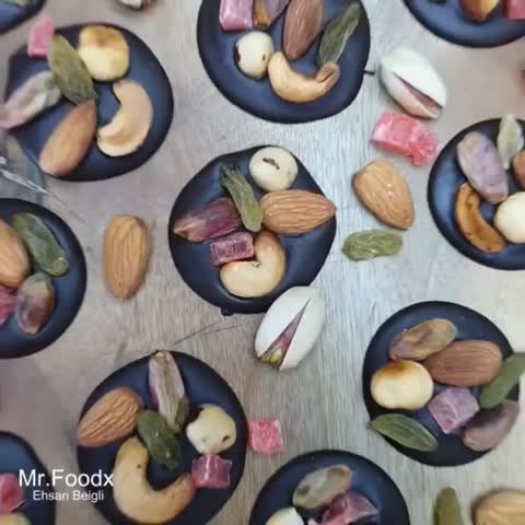 شکلات اجیلی