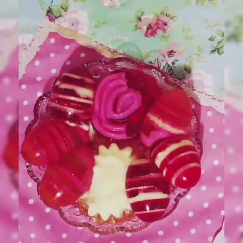 ژله تخم مرغی