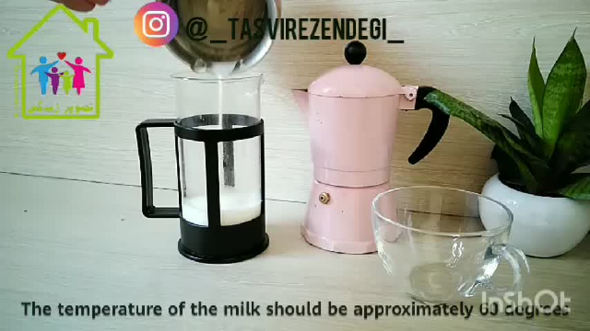 طرز تهیه فوم شیر