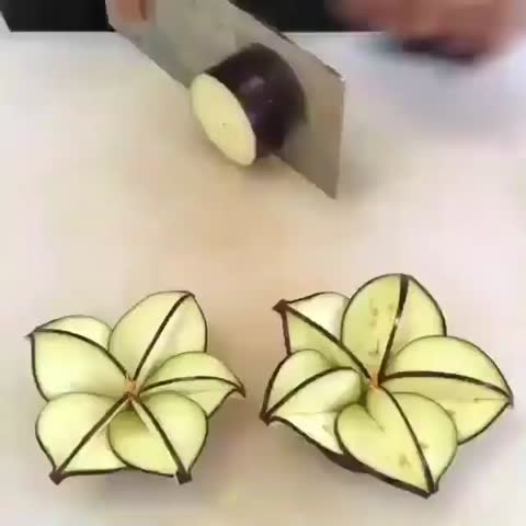 تزیین بادمجان به شکل گل