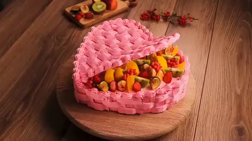 کیک تولد قلبی