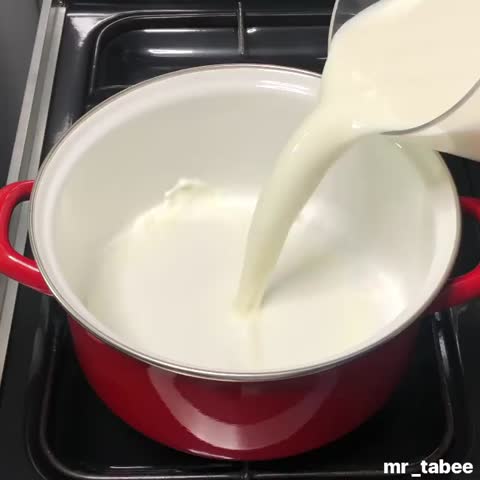 بستنی زعفرانی