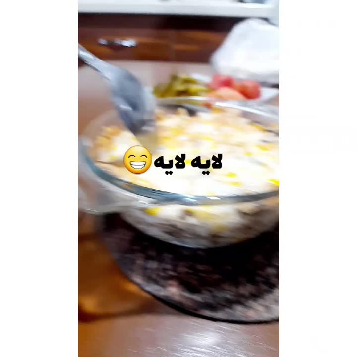 ساندویچ مرغ و قارچ لایه لایه