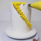 تزیین کیک با خامه