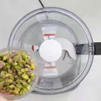 یه شکلات قالبی خیییلی خوشمزه