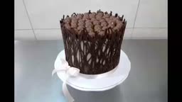 تزیین کیک با شکلات توری