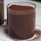 دسر شکلات تلخ و آلبالو