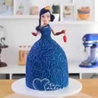 کیک عروسک فونداتی