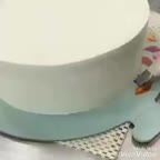 تزیین کیک رنگین کمونی