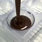 مجسمه شکلاتی گلدان