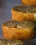 شیرینی دارچینی