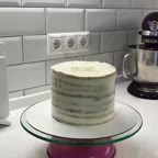 خامه کشی و تزئین کیک