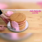 تزئین کیک به صورت یک سبد زیبای گل