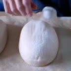 طرح انداختن روی نان