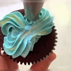 دیزایین کاپ کیک آبی