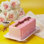 یه کیک زیبا و خوش رنگ